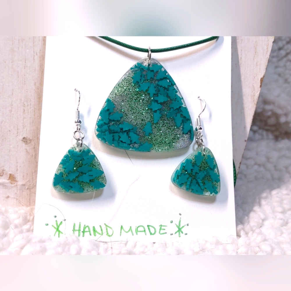 Christmas Tree Handmade Pendant Necklace and Earrings Bundle